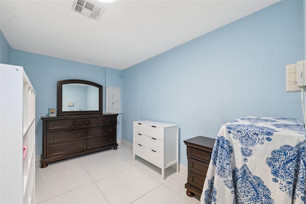 For Sale: $660,000 (4 beds, 2 baths, 2111 Square Feet)