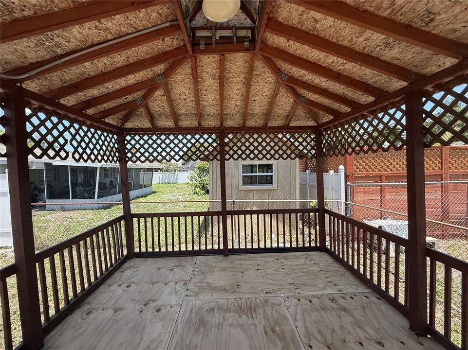 For Sale: $235,000 (3 beds, 1 baths, 1013 Square Feet)