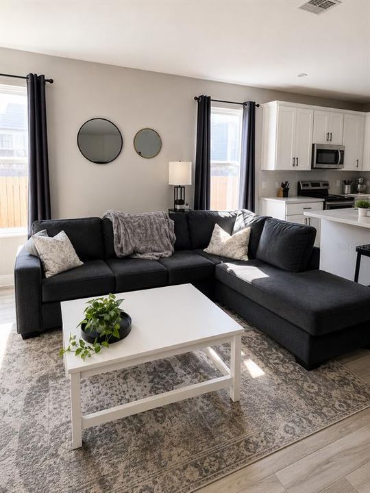 For Sale: $635,000 (3 beds, 2 baths, 1672 Square Feet)