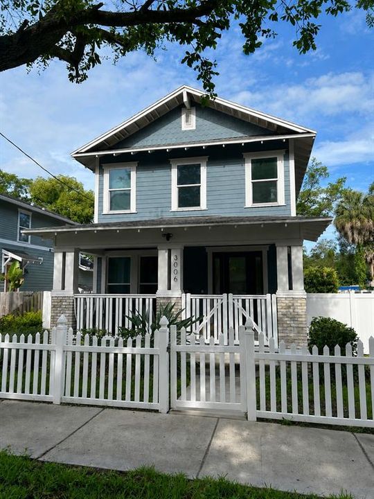 For Sale: $635,000 (3 beds, 2 baths, 1672 Square Feet)