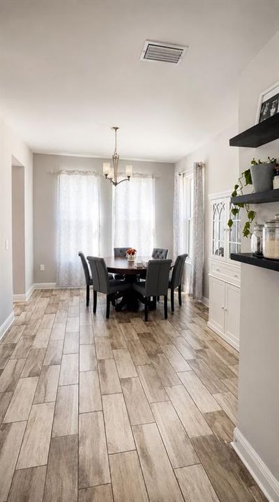 For Sale: $635,000 (3 beds, 2 baths, 1672 Square Feet)