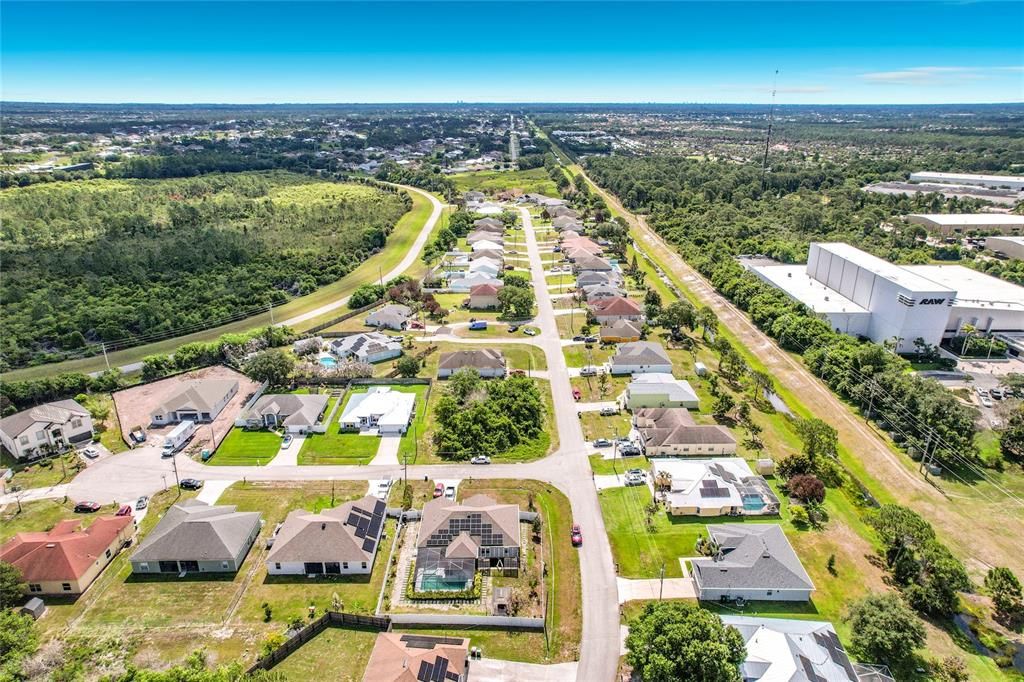На продажу: $165,000 (0.27 acres)