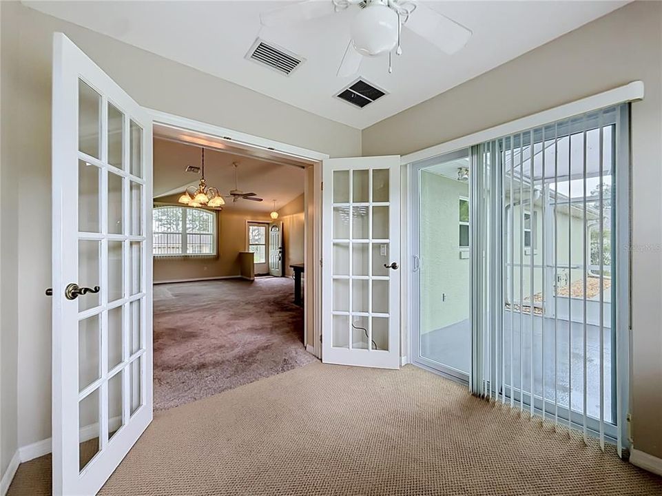 For Sale: $259,900 (2 beds, 2 baths, 1225 Square Feet)