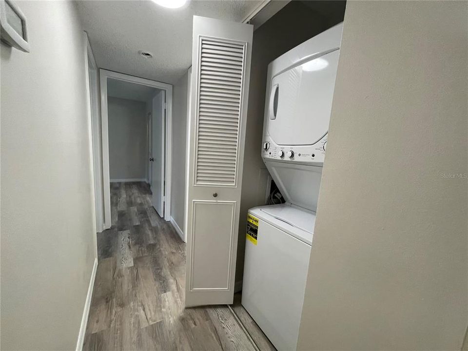En Renta: $1,600 (2 camas, 2 baños, 979 Pies cuadrados)