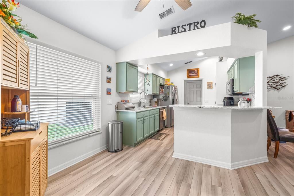 For Sale: $349,000 (3 beds, 2 baths, 1682 Square Feet)