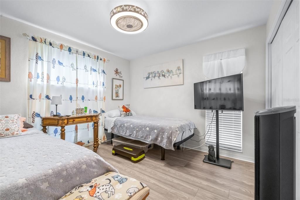 For Sale: $349,000 (3 beds, 2 baths, 1682 Square Feet)