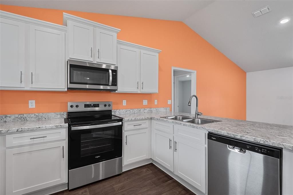 En Venta: $336,000 (3 camas, 2 baños, 1564 Pies cuadrados)