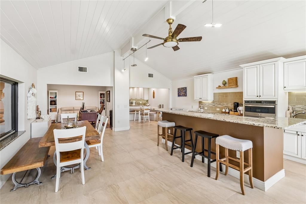 For Sale: $515,000 (3 beds, 3 baths, 2567 Square Feet)