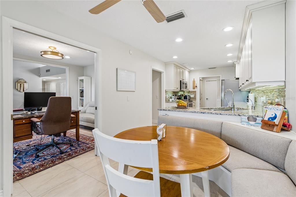 For Sale: $515,000 (3 beds, 3 baths, 2567 Square Feet)