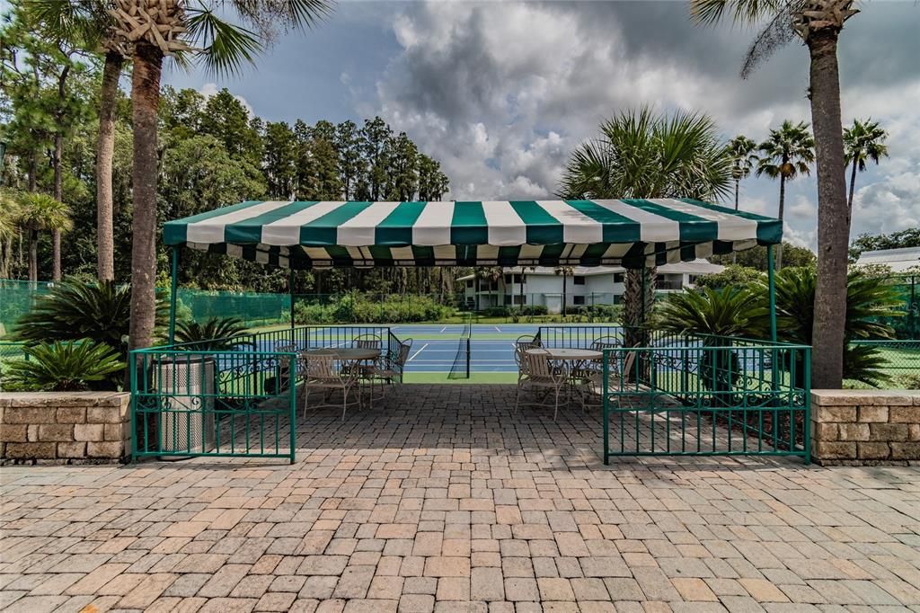 For Sale: $515,000 (3 beds, 3 baths, 2567 Square Feet)