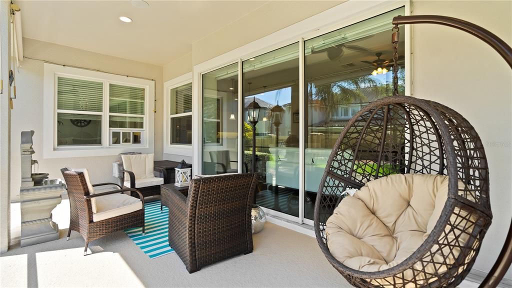 For Sale: $1,275,000 (6 beds, 5 baths, 4816 Square Feet)
