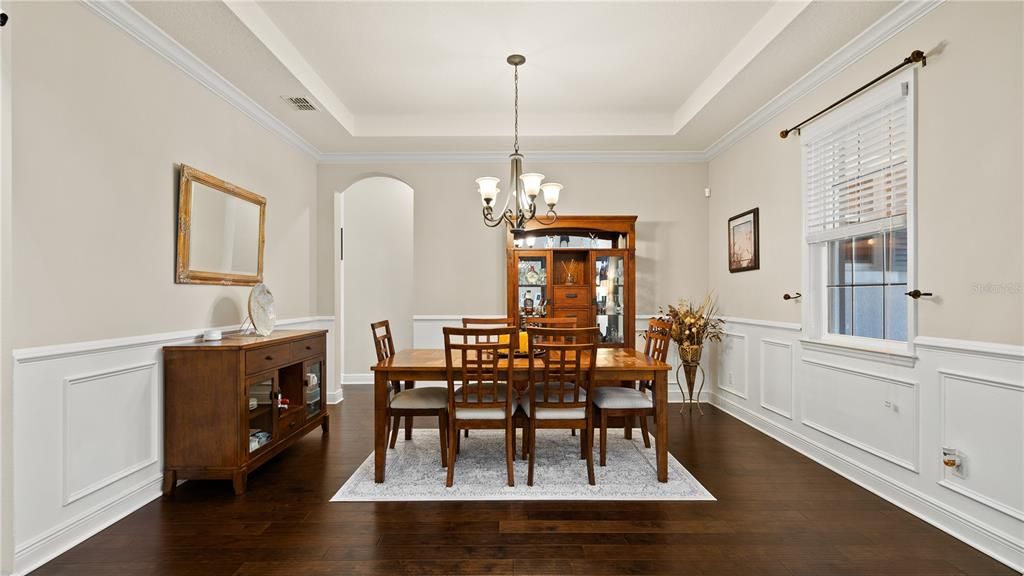 For Sale: $1,275,000 (6 beds, 5 baths, 4816 Square Feet)