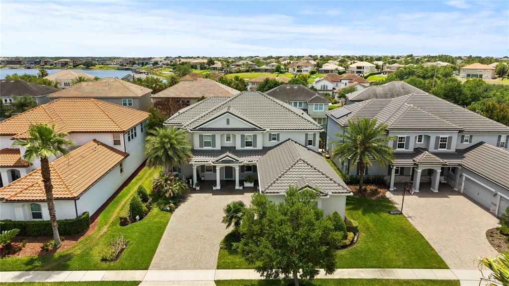 For Sale: $1,275,000 (6 beds, 5 baths, 4816 Square Feet)