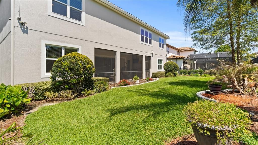 For Sale: $1,275,000 (6 beds, 5 baths, 4816 Square Feet)