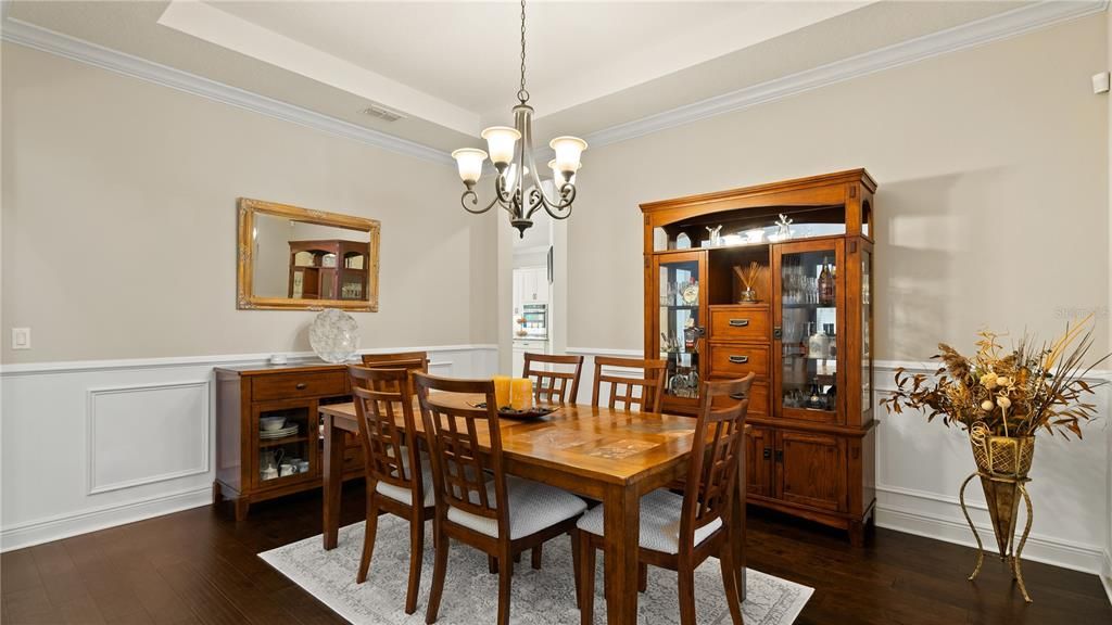 For Sale: $1,275,000 (6 beds, 5 baths, 4816 Square Feet)