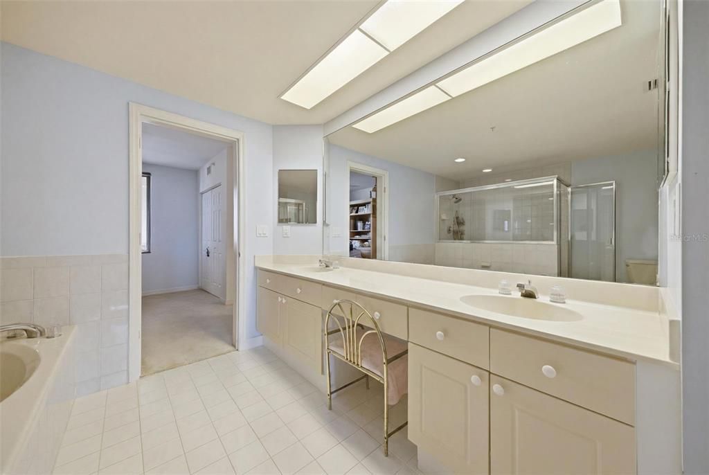 For Sale: $799,000 (3 beds, 2 baths, 1854 Square Feet)