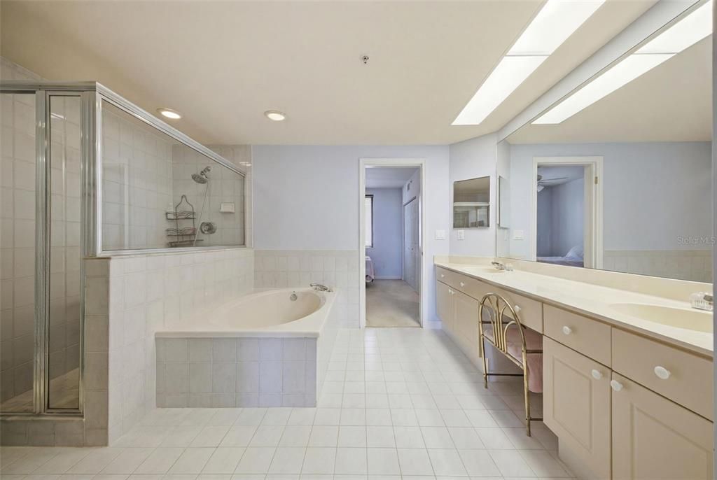 For Sale: $799,000 (3 beds, 2 baths, 1854 Square Feet)