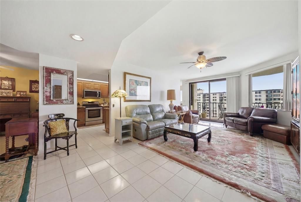 For Sale: $799,000 (3 beds, 2 baths, 1854 Square Feet)