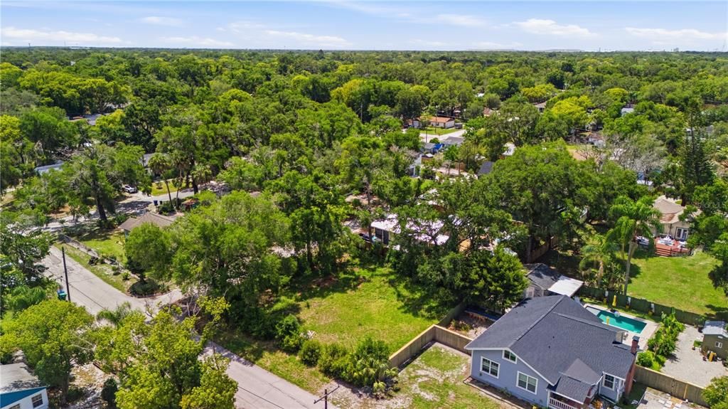 待售: $290,000 (0.21 acres)