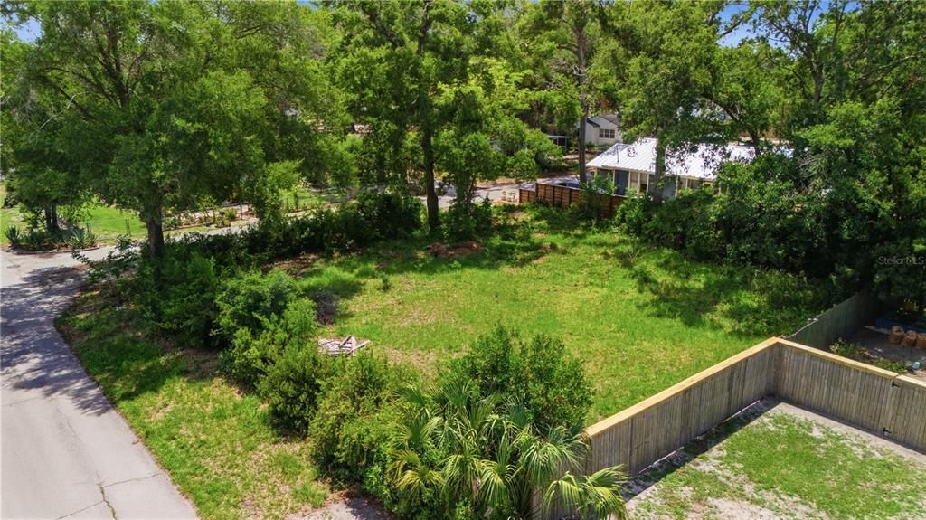 待售: $290,000 (0.21 acres)
