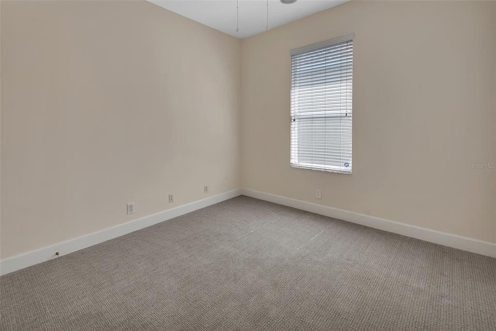 En Venta: $374,900 (3 camas, 2 baños, 1735 Pies cuadrados)