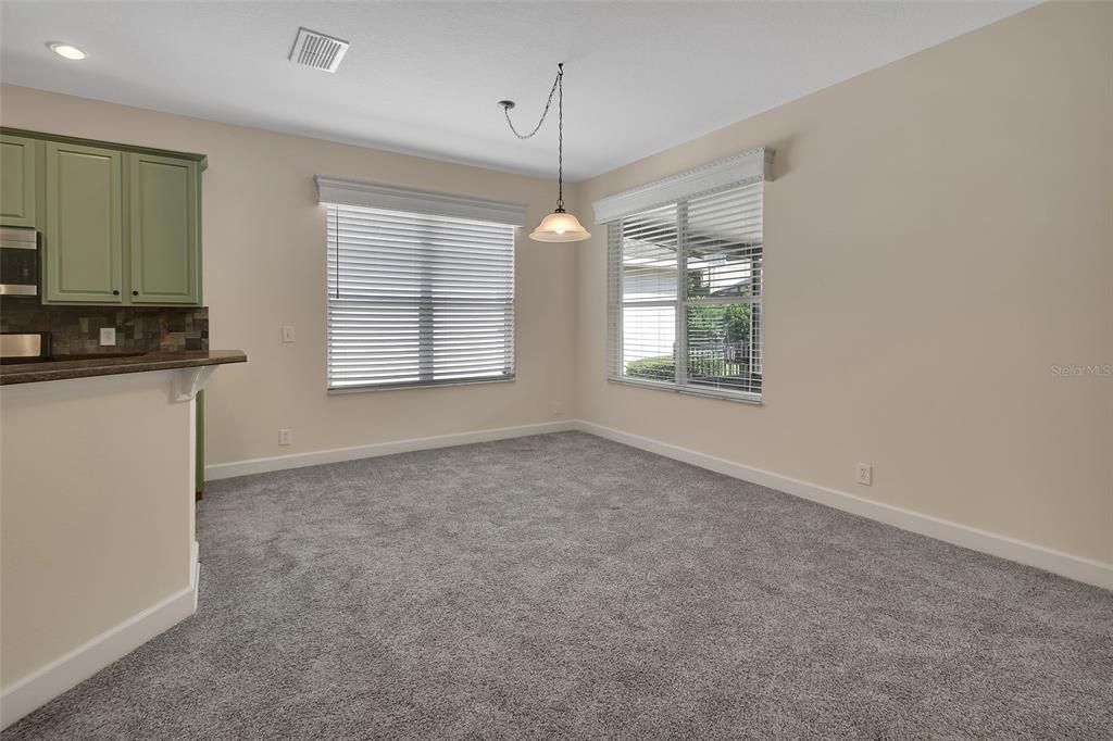 En Venta: $374,900 (3 camas, 2 baños, 1735 Pies cuadrados)