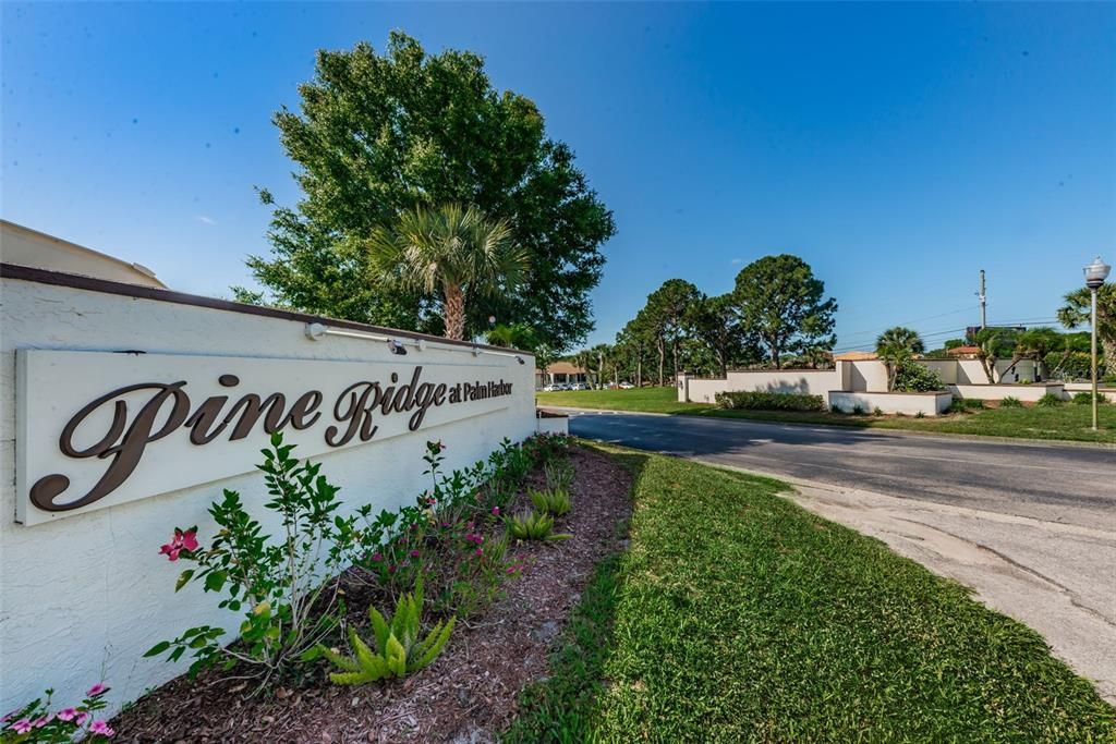 For Sale: $154,900 (2 beds, 2 baths, 1038 Square Feet)
