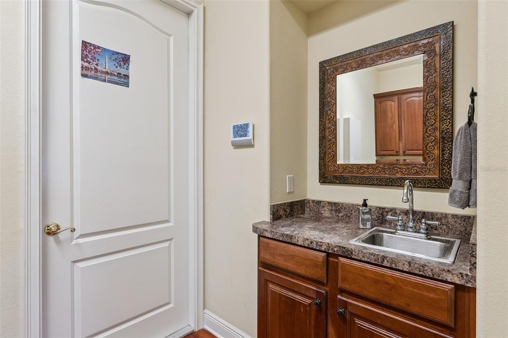 For Sale: $1,200,000 (4 beds, 3 baths, 3512 Square Feet)