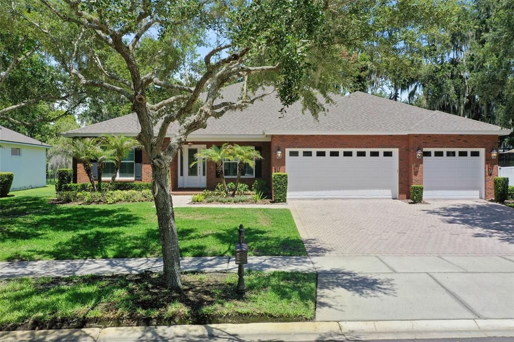 For Sale: $1,200,000 (4 beds, 3 baths, 3512 Square Feet)