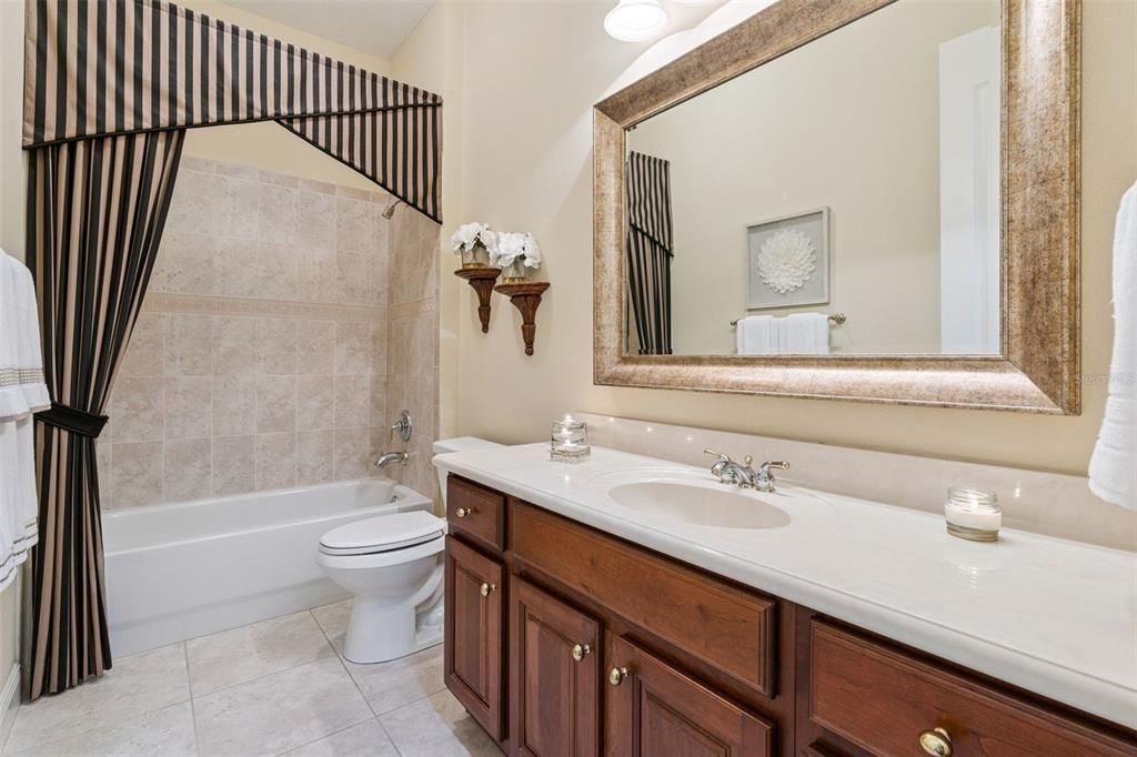 For Sale: $1,200,000 (4 beds, 3 baths, 3512 Square Feet)