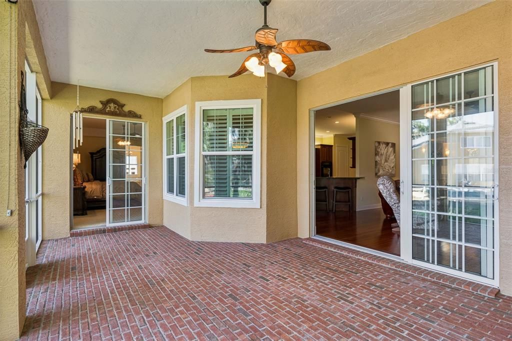 For Sale: $1,200,000 (4 beds, 3 baths, 3512 Square Feet)