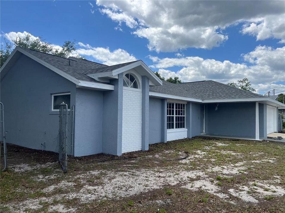 Active With Contract: $299,950 (3 beds, 2 baths, 1771 Square Feet)