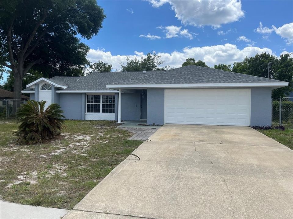 Active With Contract: $299,950 (3 beds, 2 baths, 1771 Square Feet)