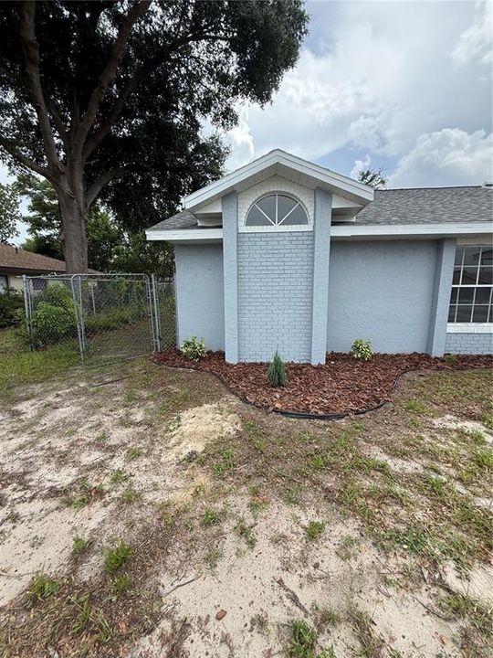 Active With Contract: $299,950 (3 beds, 2 baths, 1771 Square Feet)
