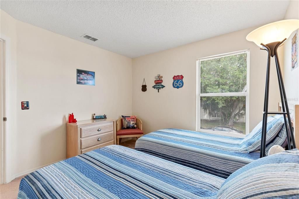 En Venta: $414,000 (4 camas, 3 baños, 1877 Pies cuadrados)
