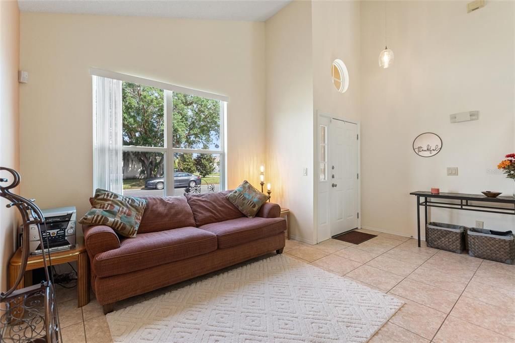 En Venta: $414,000 (4 camas, 3 baños, 1877 Pies cuadrados)