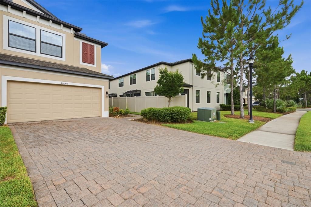 For Sale: $376,900 (3 beds, 2 baths, 2153 Square Feet)