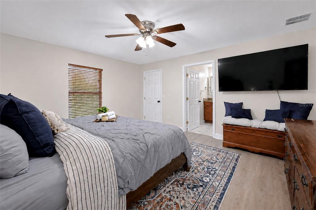 For Sale: $374,975 (3 beds, 2 baths, 1420 Square Feet)