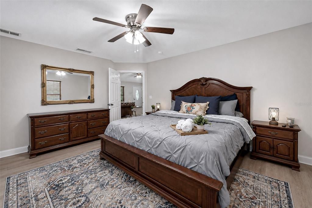 For Sale: $374,975 (3 beds, 2 baths, 1420 Square Feet)