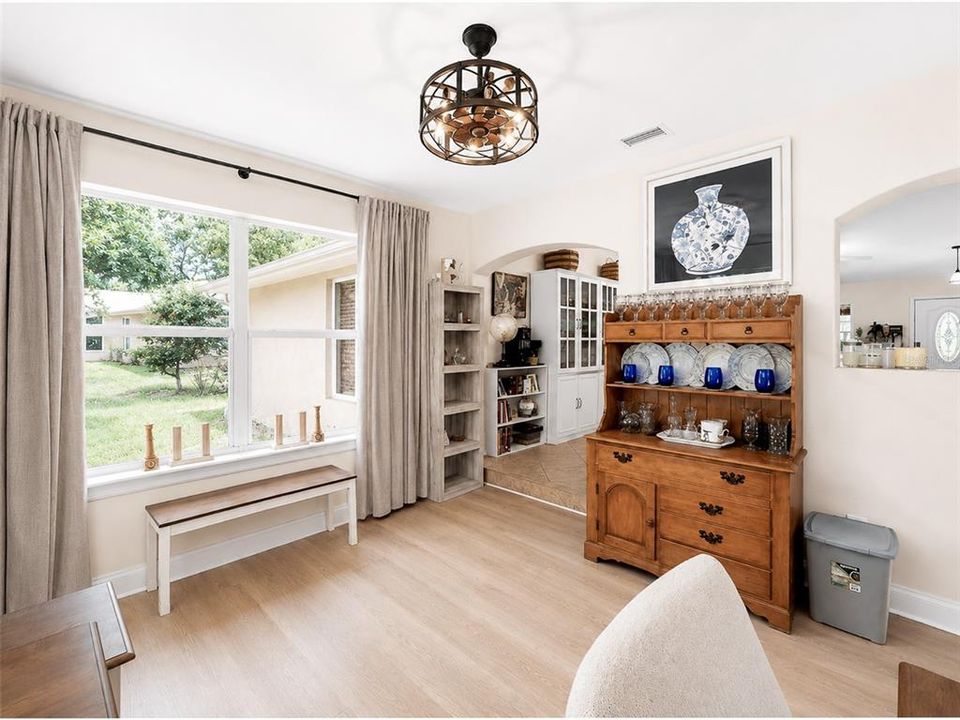 For Sale: $374,975 (3 beds, 2 baths, 1420 Square Feet)
