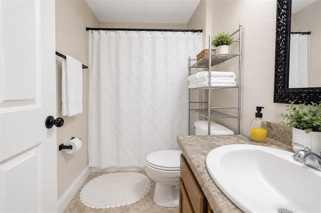 For Sale: $374,975 (3 beds, 2 baths, 1420 Square Feet)