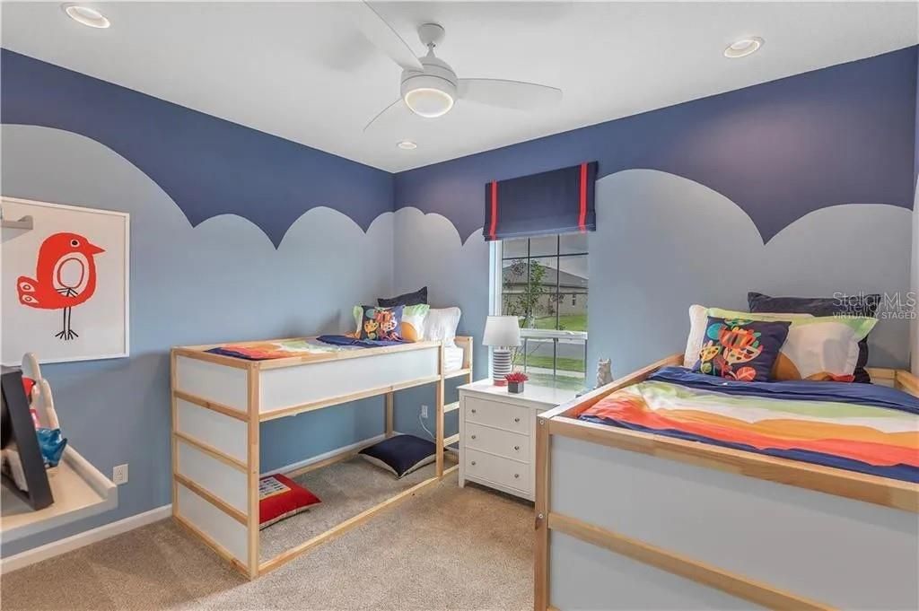 For Sale: $330,900 (4 beds, 2 baths, 1959 Square Feet)