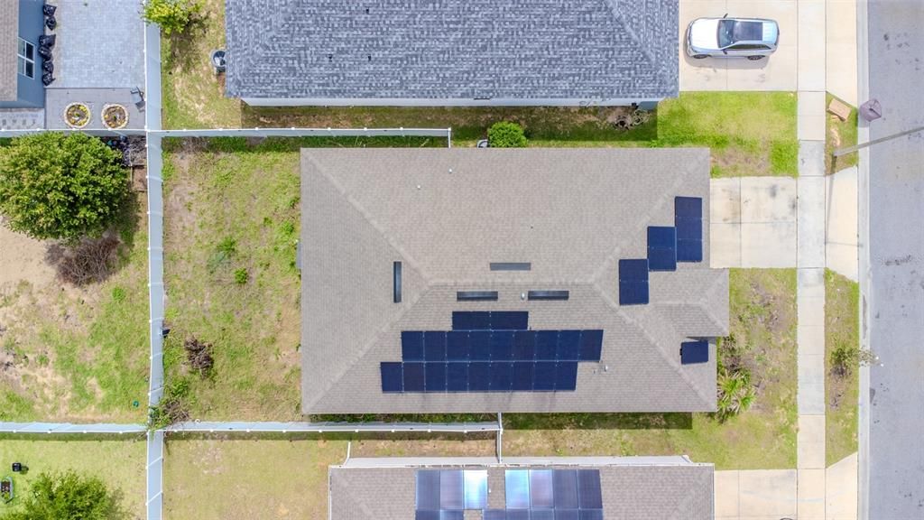 For Sale: $330,900 (4 beds, 2 baths, 1959 Square Feet)