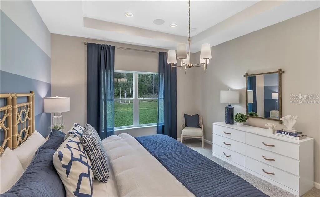 For Sale: $330,900 (4 beds, 2 baths, 1959 Square Feet)