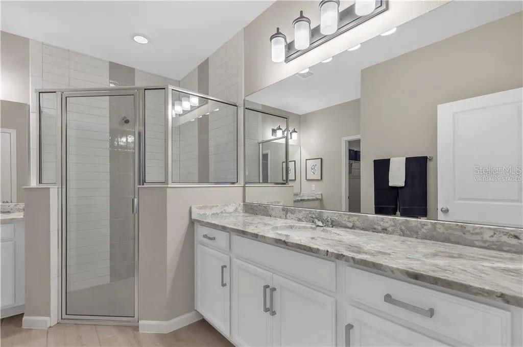 For Sale: $330,900 (4 beds, 2 baths, 1959 Square Feet)