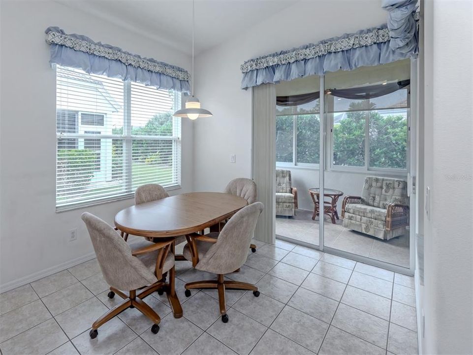 En Venta: $345,000 (2 camas, 2 baños, 1712 Pies cuadrados)