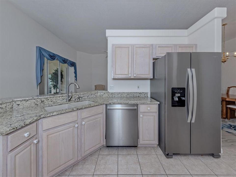 En Venta: $345,000 (2 camas, 2 baños, 1712 Pies cuadrados)