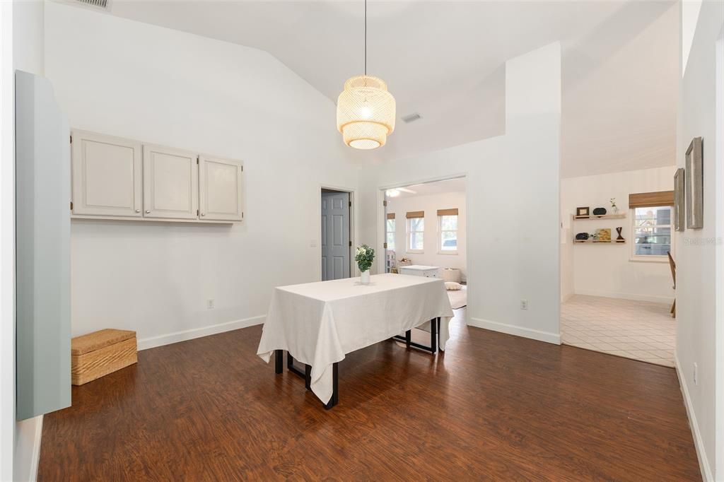 For Sale: $695,000 (4 beds, 3 baths, 2660 Square Feet)