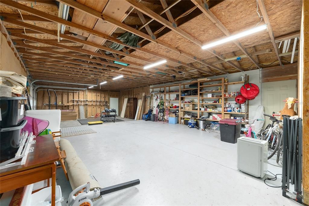 For Sale: $695,000 (4 beds, 3 baths, 2660 Square Feet)