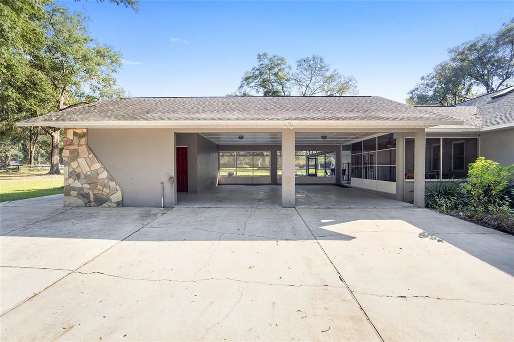 For Sale: $695,000 (4 beds, 3 baths, 2660 Square Feet)